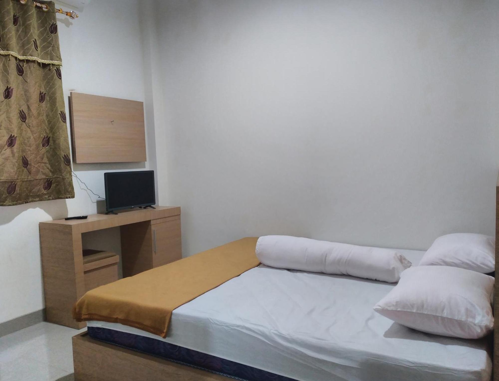 Grha Raf Homestay Makale Eksteriør billede